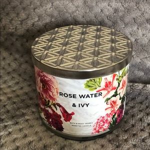 Rose Water & Ivy Scented Candle
